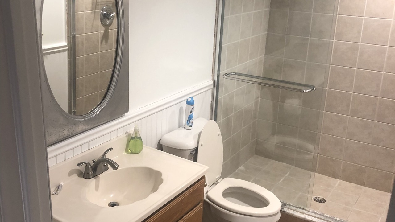 Photo of Bathroom in Speonk