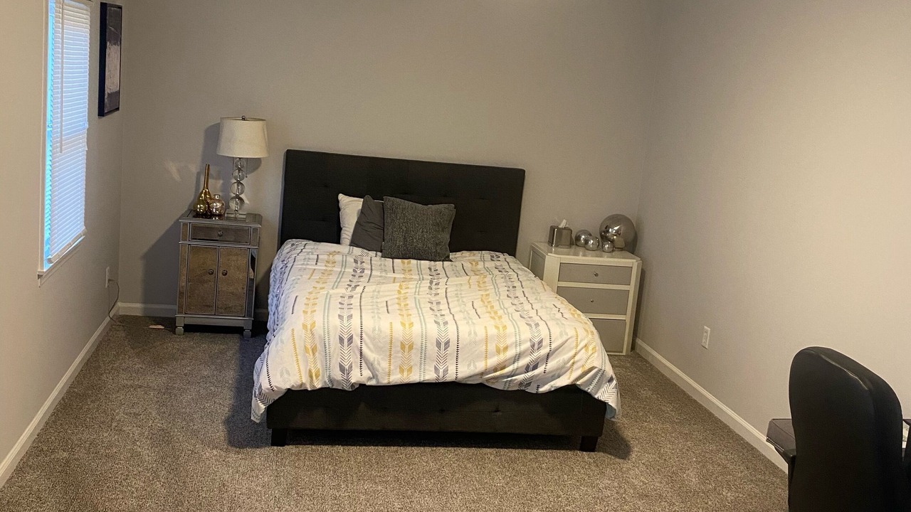 Photo of Bedroom in Speonk