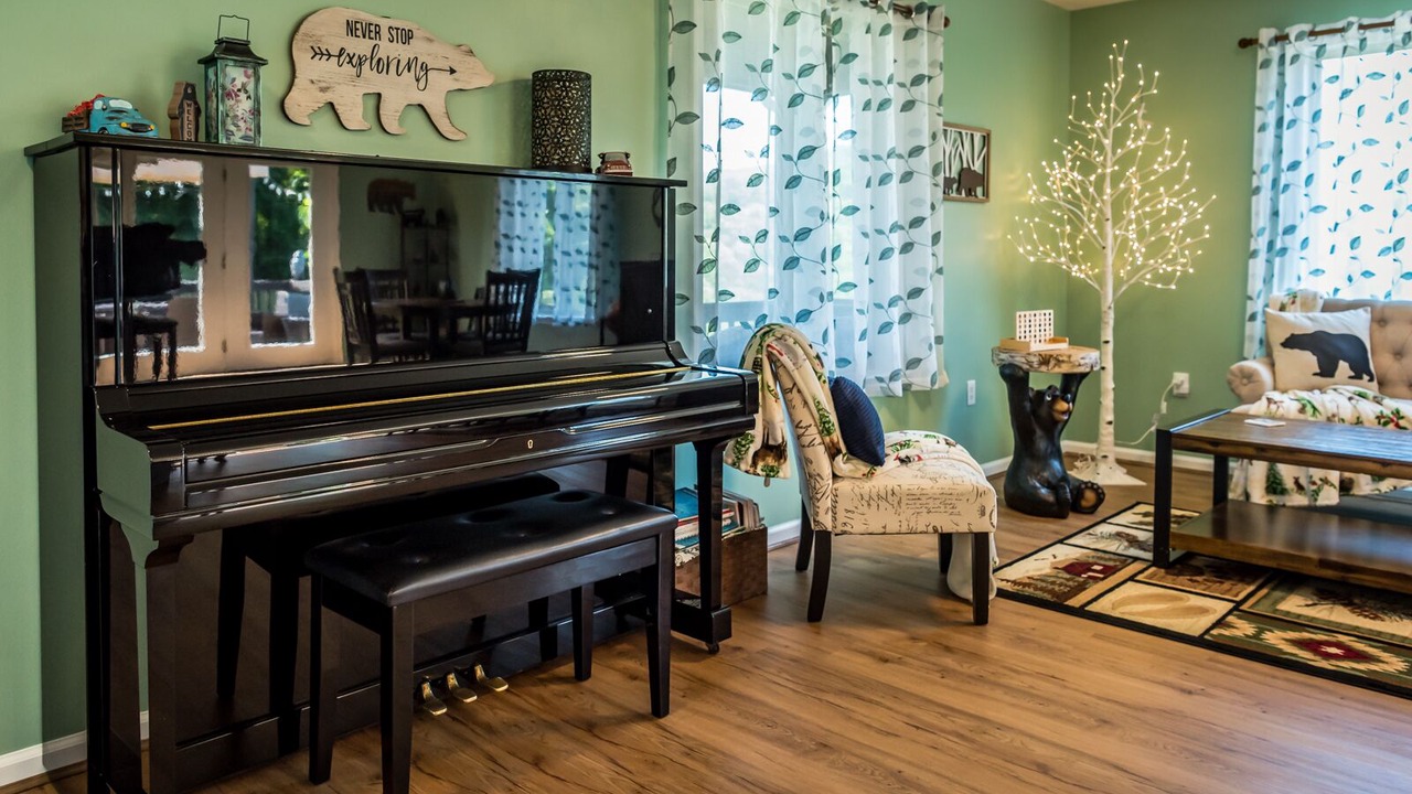 Photo of Livingroom in Front Royal