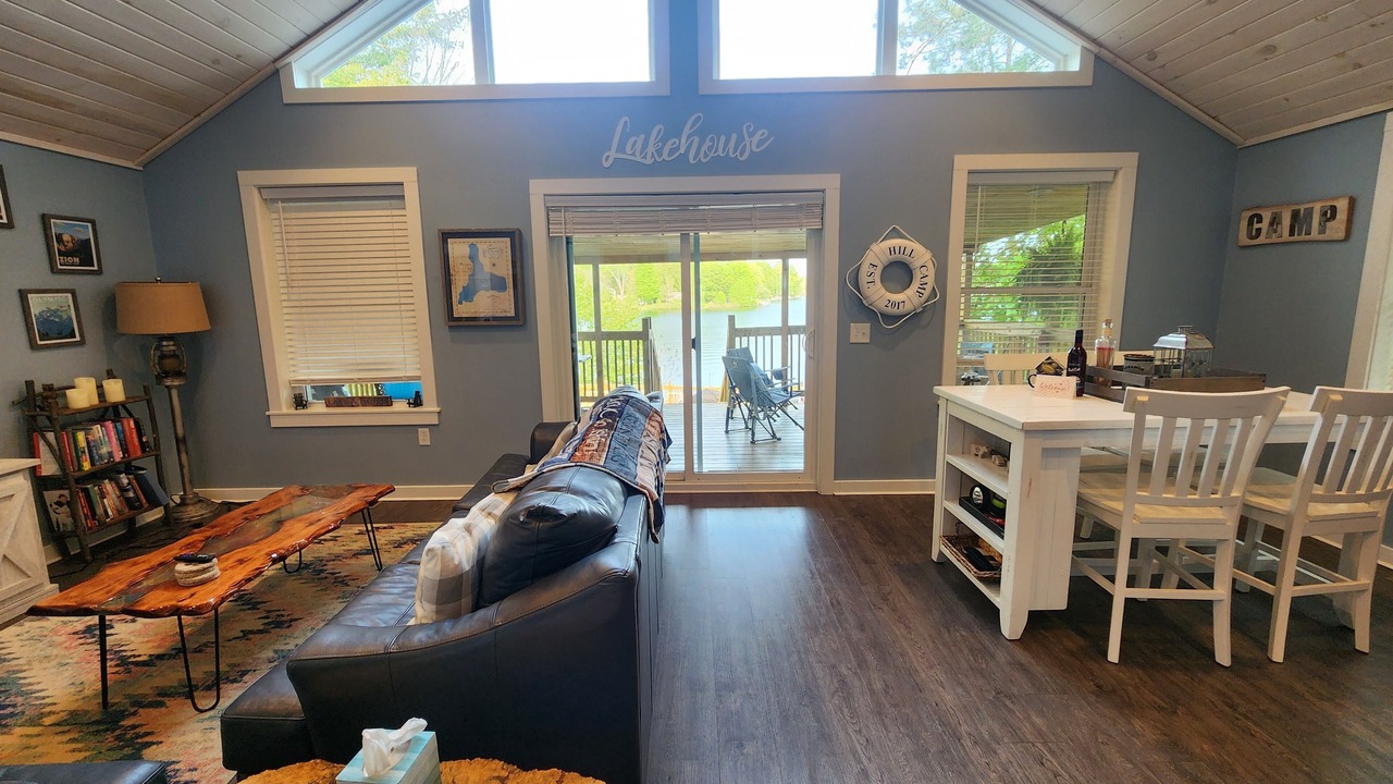 Photo of Livingroom in Hamilton