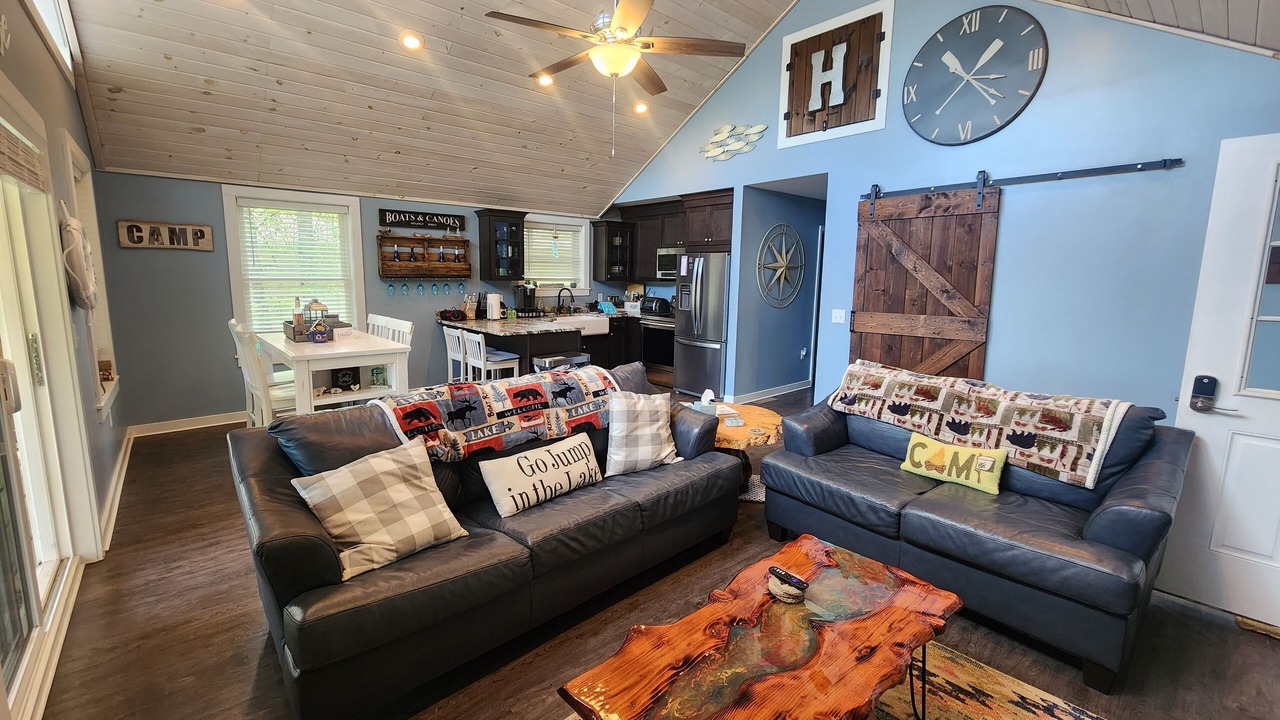 Photo of Livingroom in Hamilton