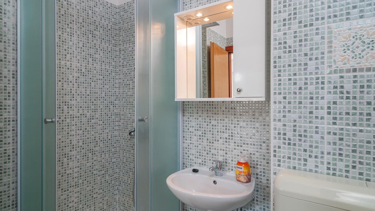 Photo of Bathroom in Tice
