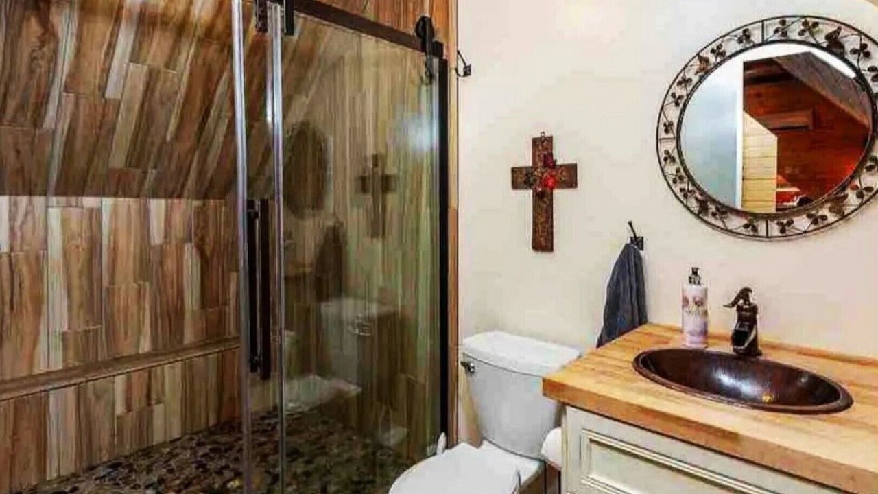 Photo of Bathroom in Frederick