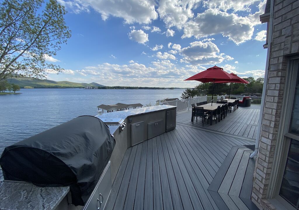 Photo of Outdoor in Huddleston