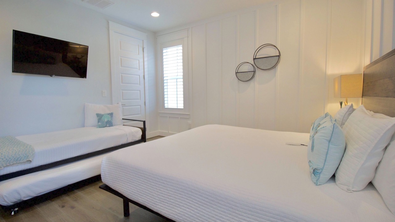 Photo of Bedroom in Lakeside at Blue Mountain Beach
