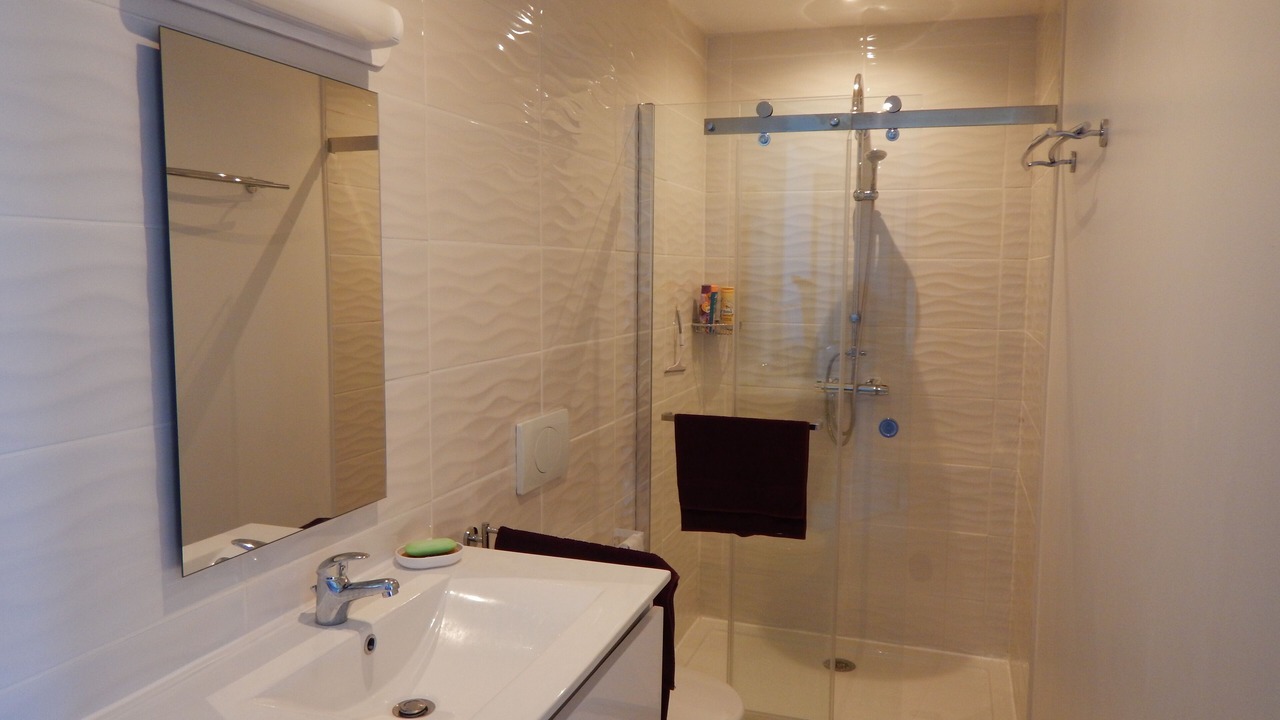 Photo of Bathroom in Louannec