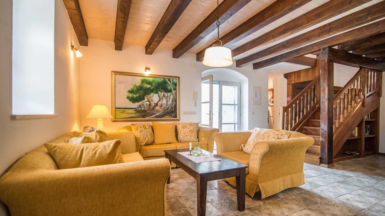 Photo of Livingroom in Mirce