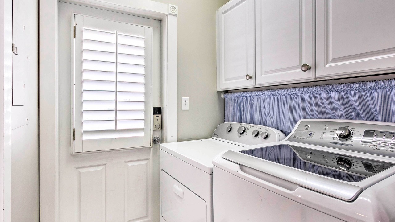 Photo of Bedroom in Crystal Shores
