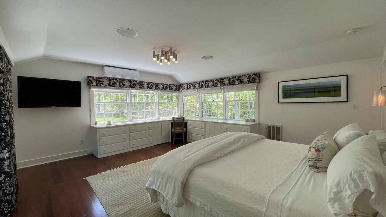 Photo of Bedroom in Chilmark