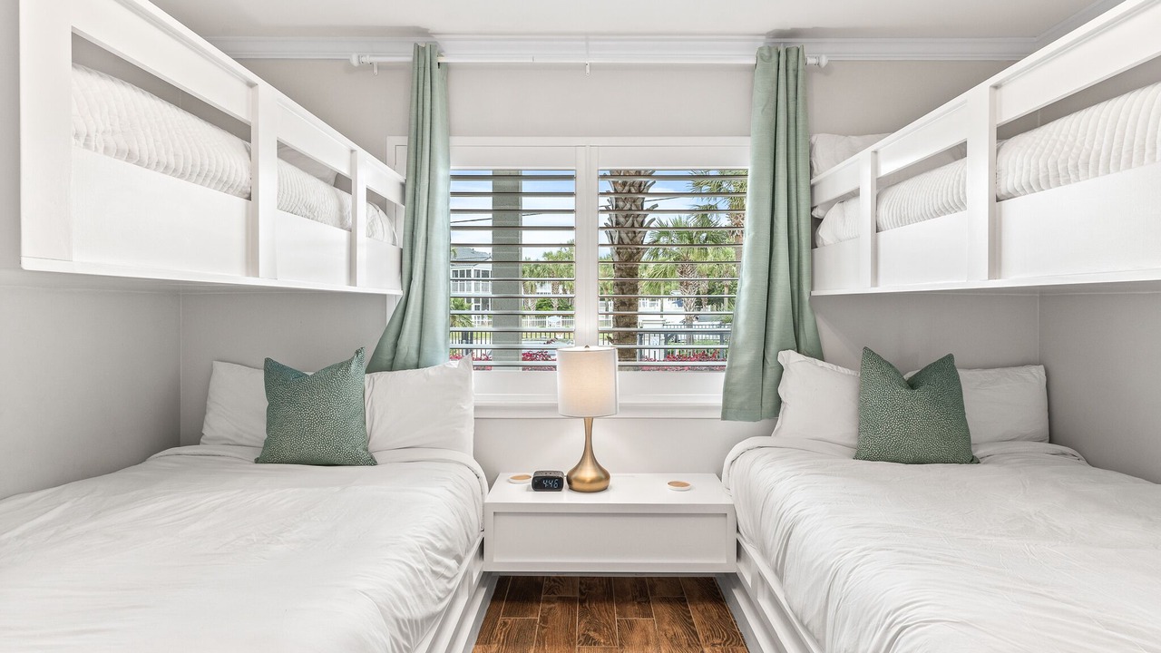 Photo of Bedroom in Dune Allen Beach