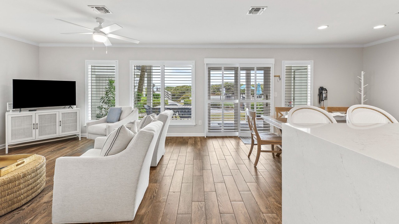 Photo of Livingroom in Dune Allen Beach