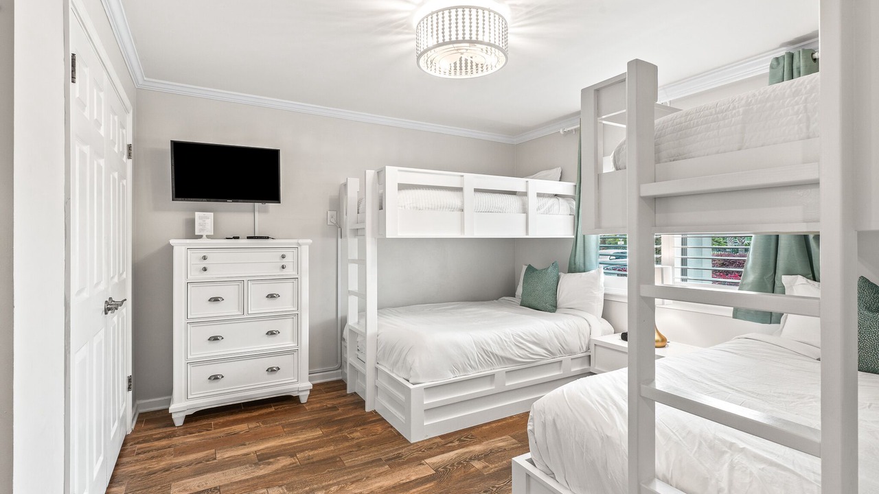 Photo of Bedroom in Dune Allen Beach