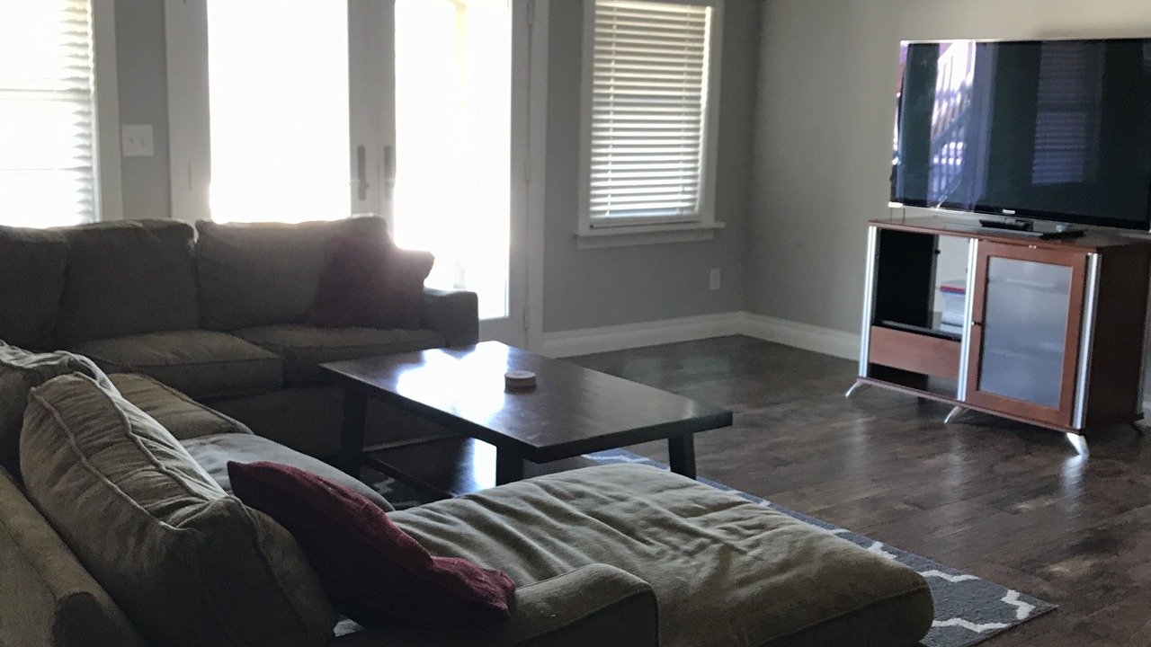 Photo of Livingroom in Brainard