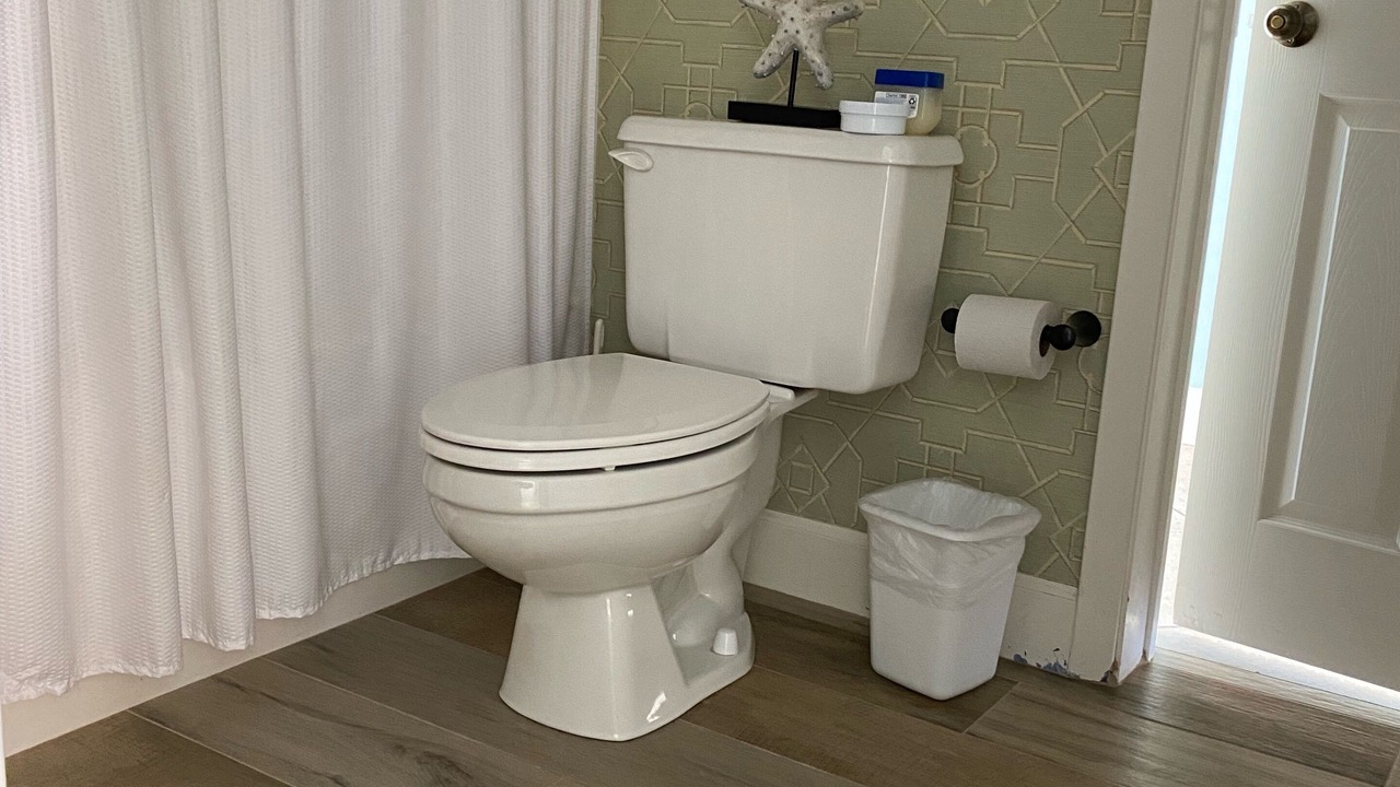 Photo of Bathroom in Holiday Isle