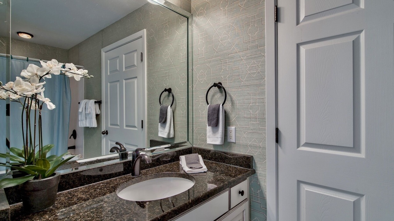 Photo of Bathroom in Holiday Isle