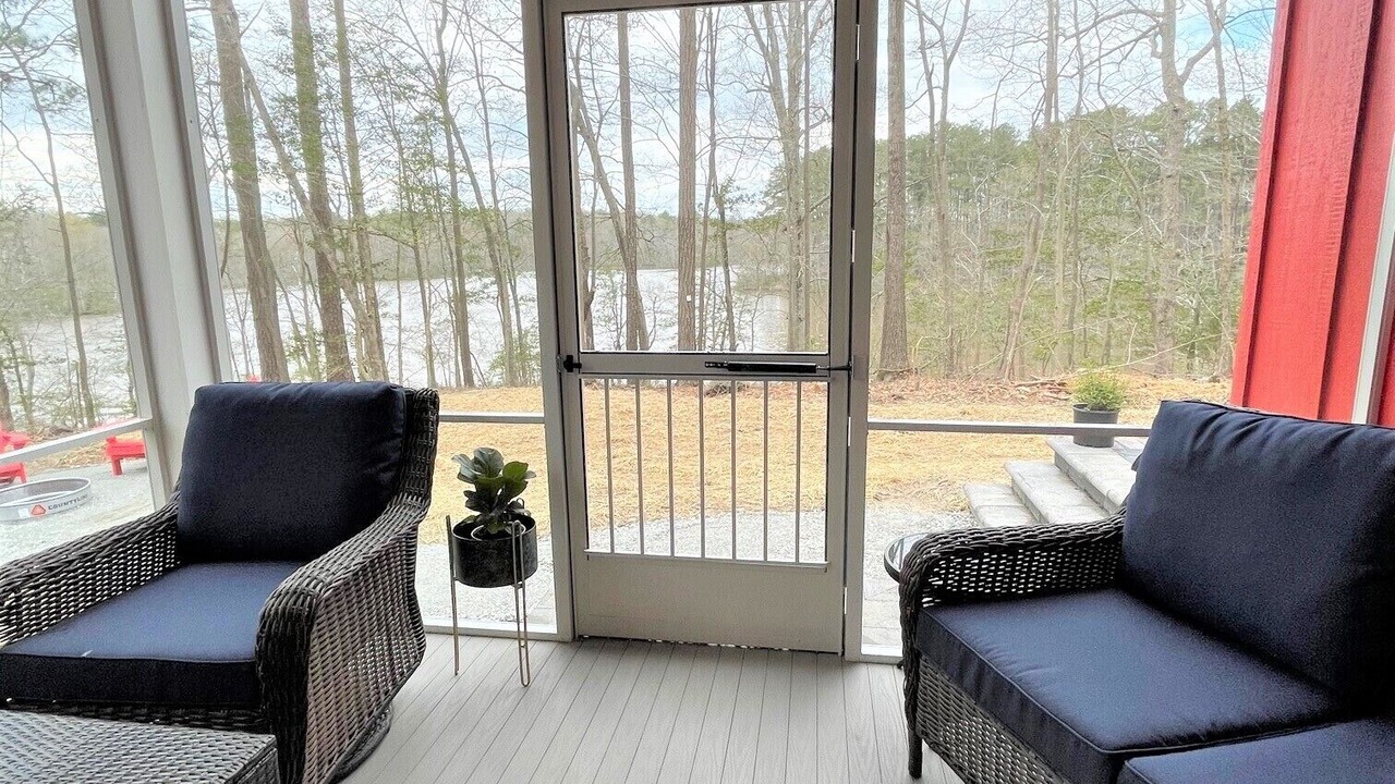 Photo of Livingroom in Lanexa