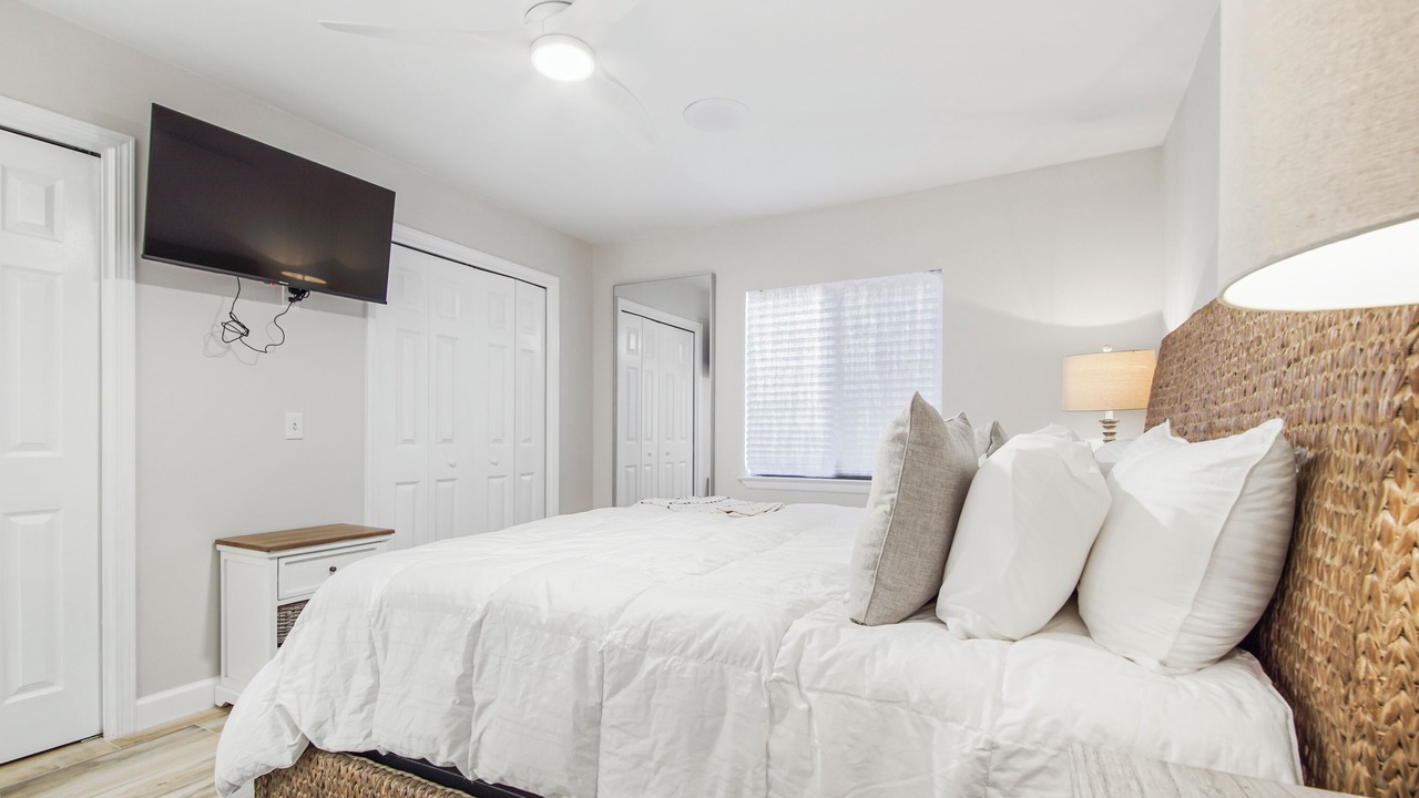 Photo of Bedroom in Fort Bay