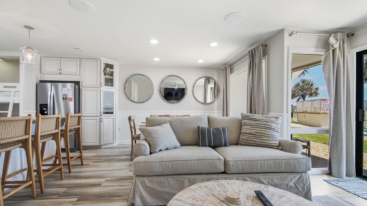 Photo of Livingroom in Fort Bay