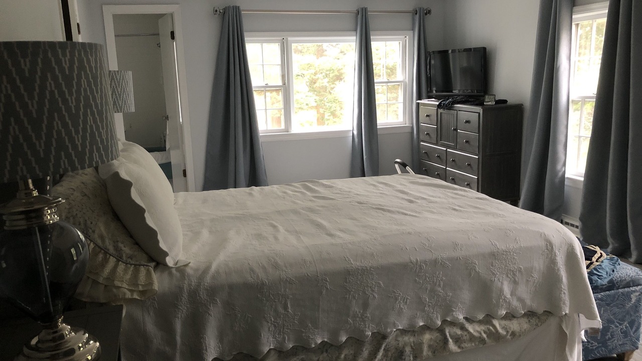Photo of Bedroom in Cutchogue