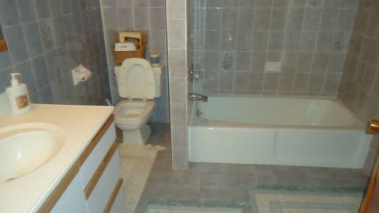 Photo of Bathroom in Argyle