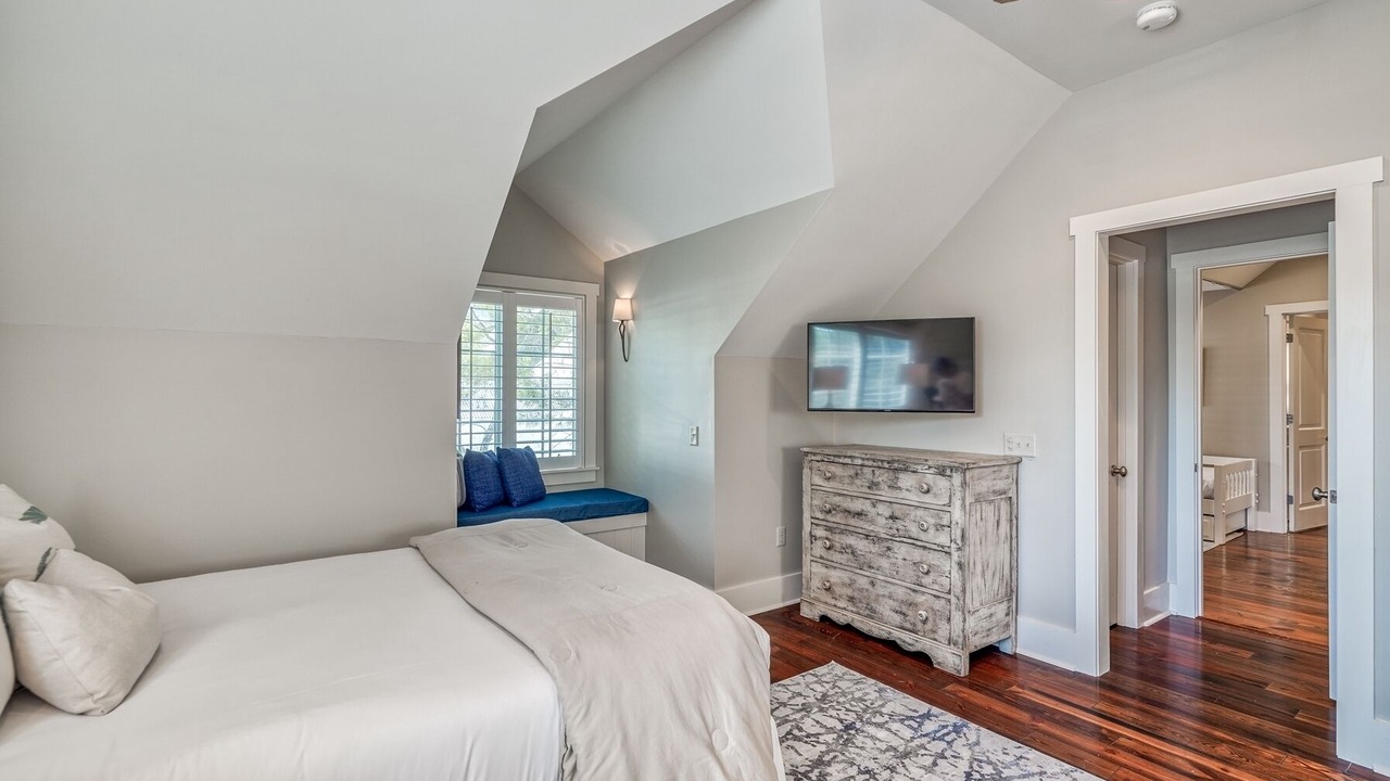 Photo of Bedroom in Cottage District