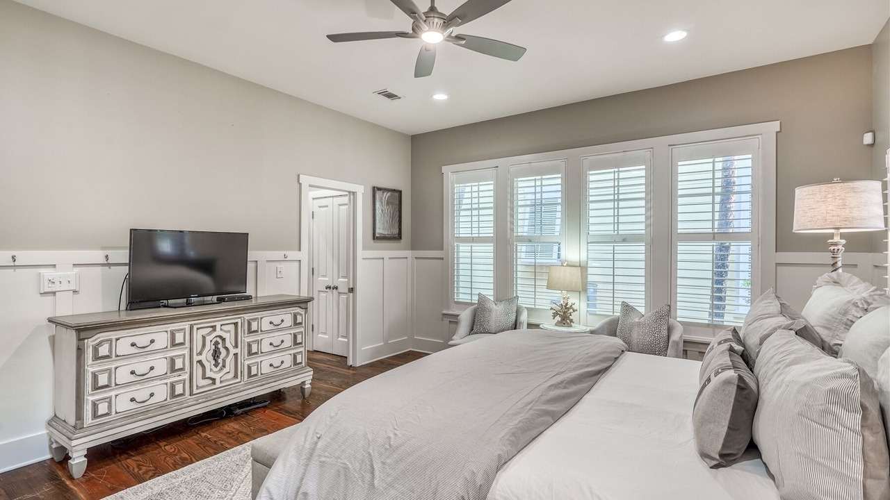 Photo of Bedroom in Cottage District