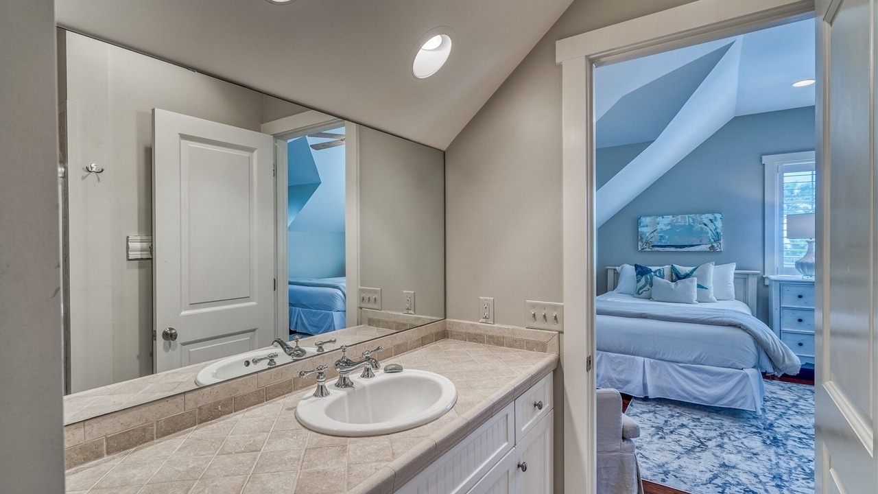 Photo of Bathroom in Cottage District