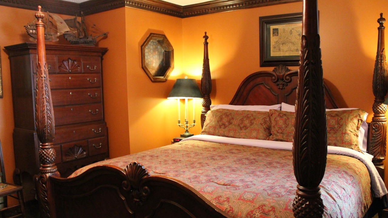 Photo of Bedroom in Williamsburg