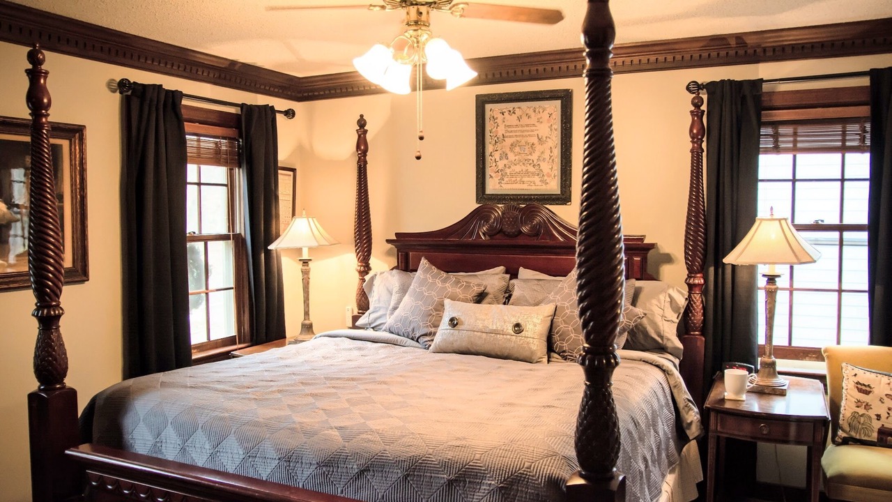 Photo of Bedroom in Williamsburg