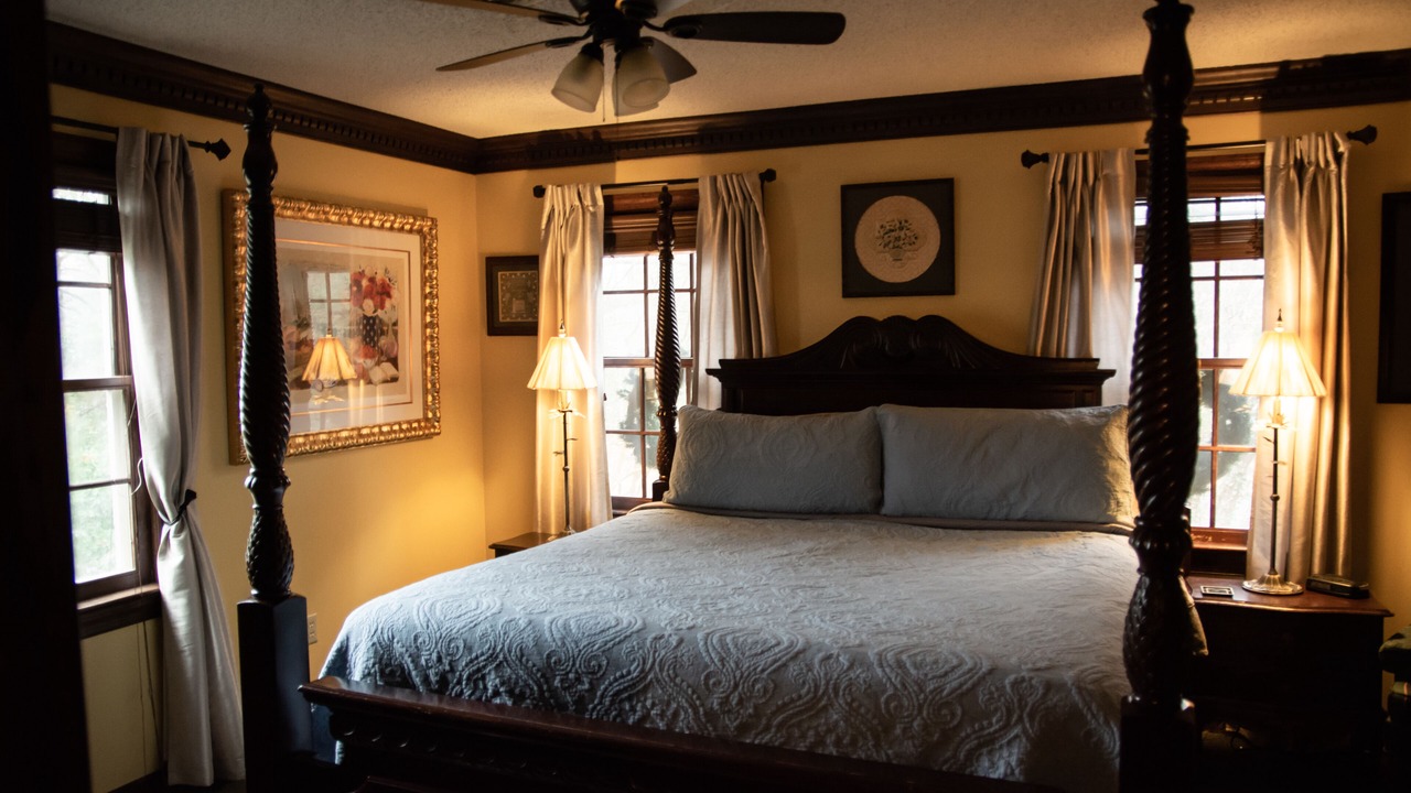 Photo of Bedroom in Williamsburg