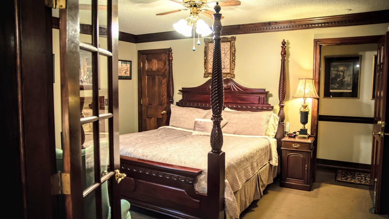 Photo of Bedroom in Williamsburg