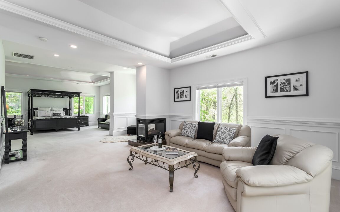 Photo of Livingroom in McLean