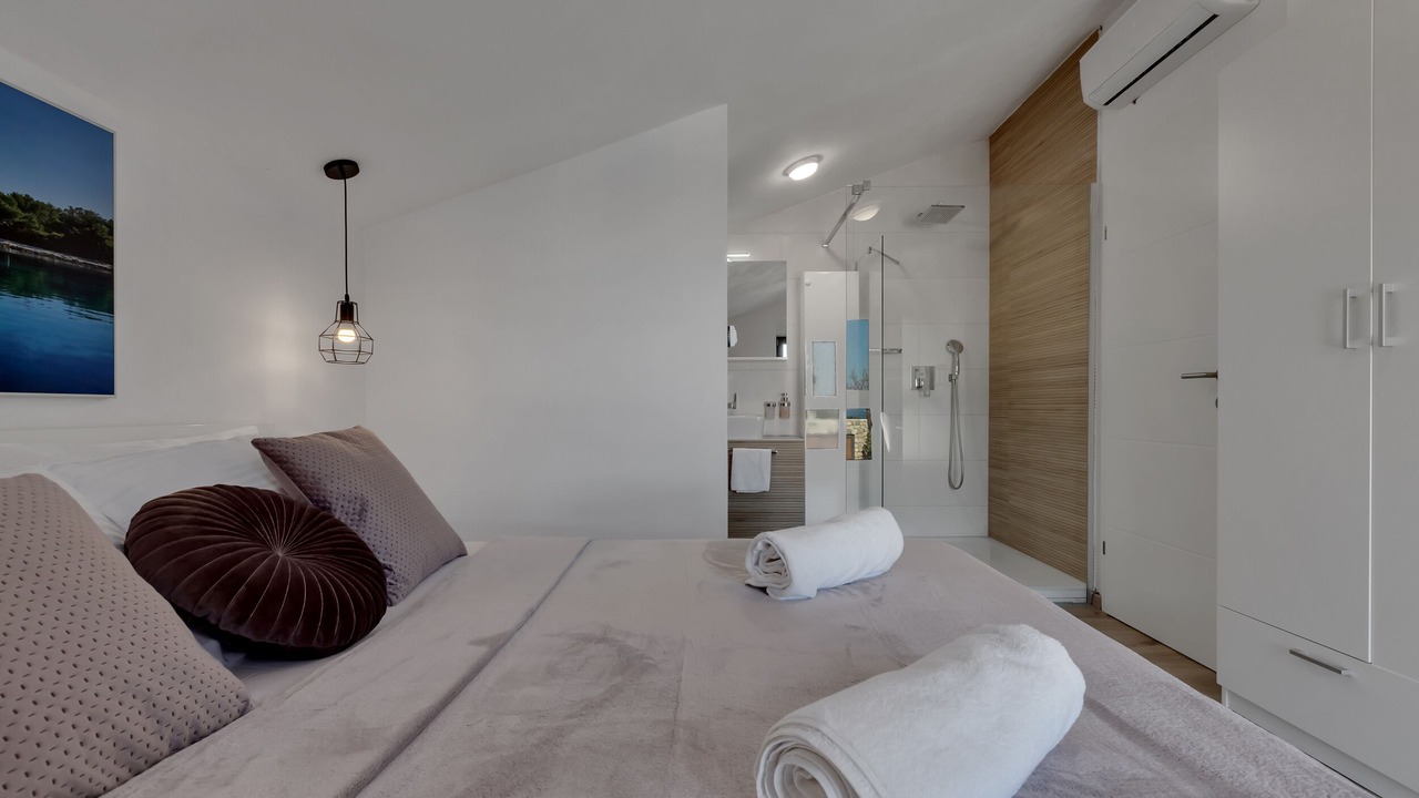 Photo of Bedroom in Krvavica