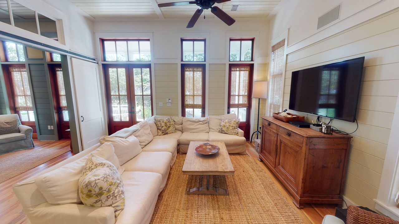 Photo of Livingroom in Beach District
