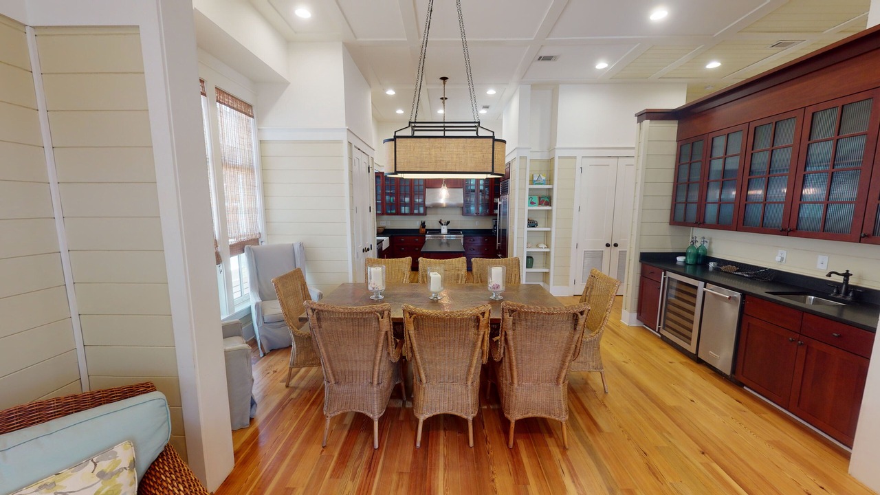 Photo of Bedroom in Beach District