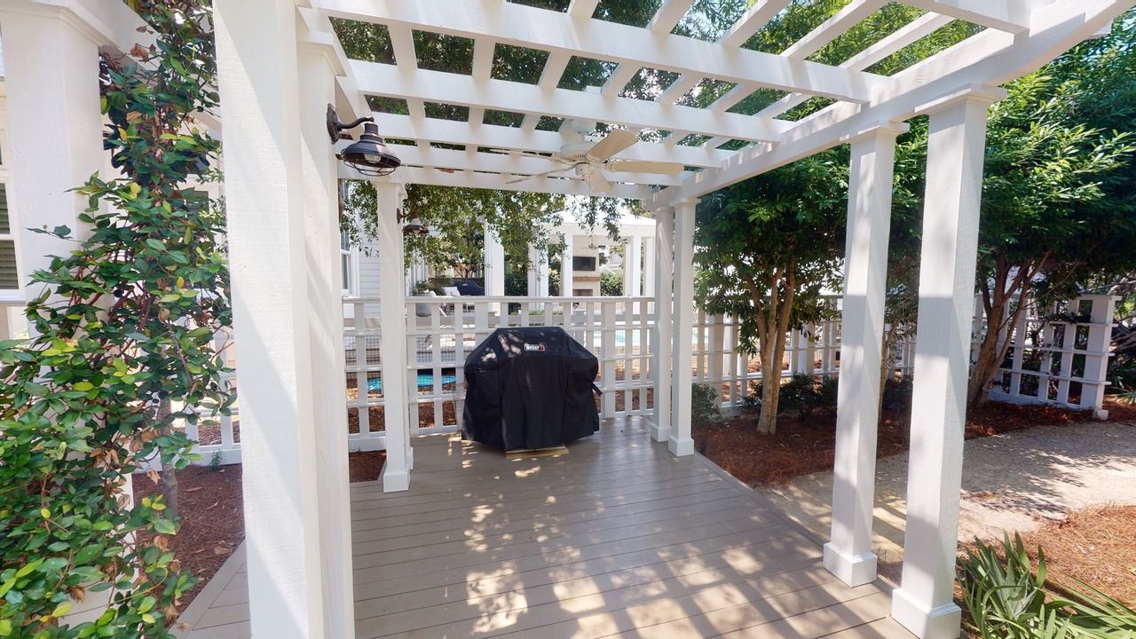 Photo of Patio Balcony in Beach District