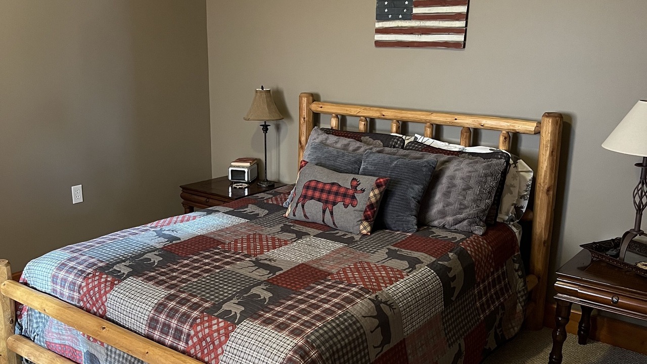 Photo of Bedroom in Lake George