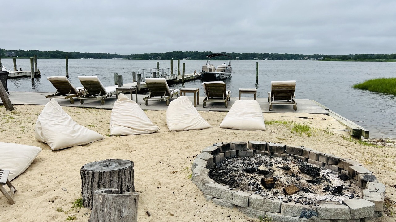 Photo of Others in Center Moriches