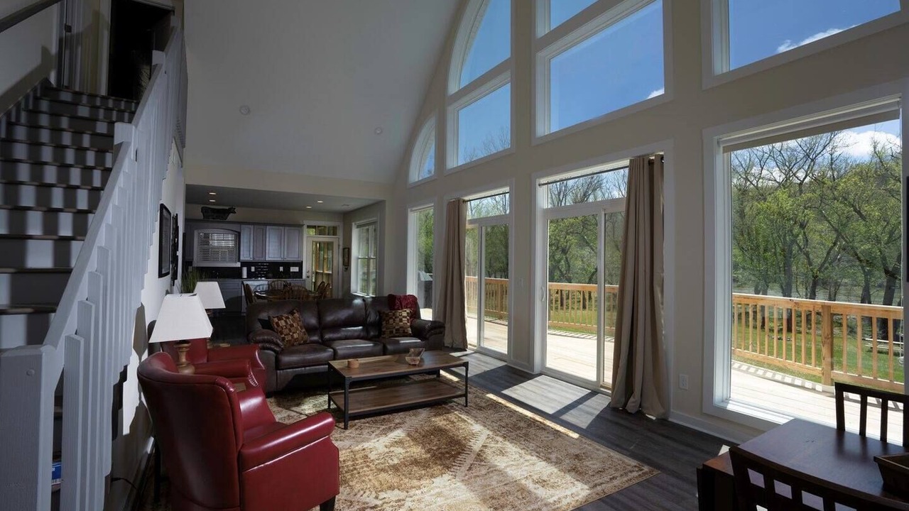 Photo of Livingroom in Draper
