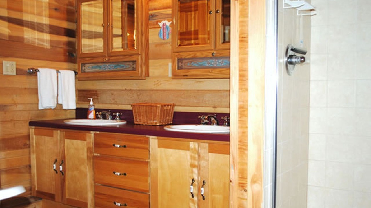 Photo of Bathroom in True