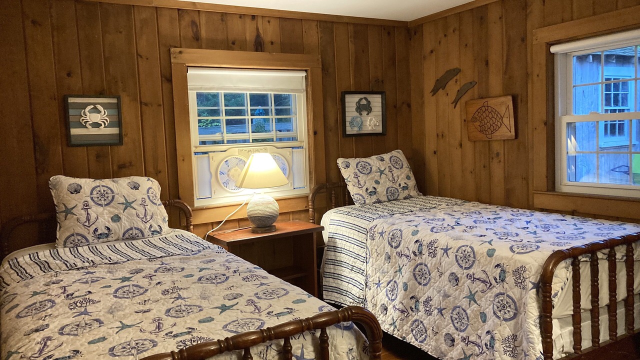 Photo of Bedroom in Popponesset
