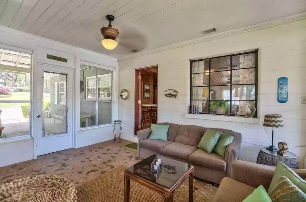 Photo of Livingroom in Telogia