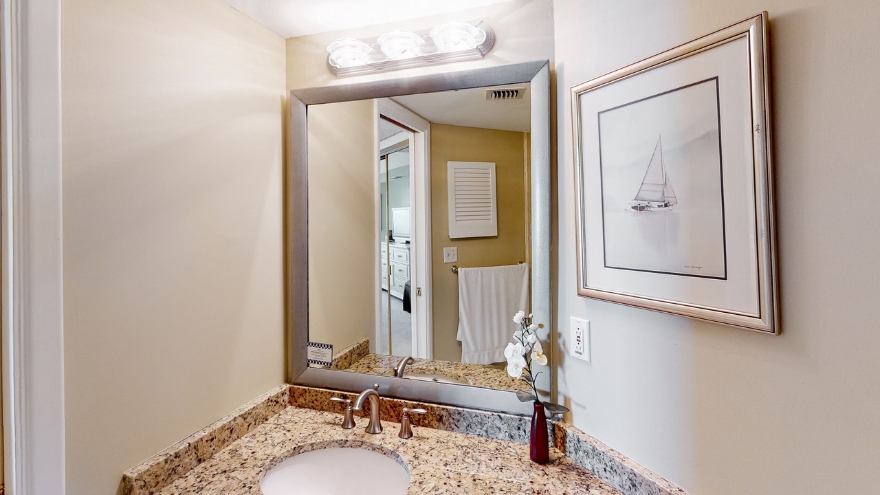 Photo of Bathroom in Holiday Isle