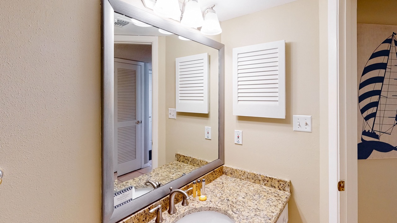 Photo of Bathroom in Holiday Isle