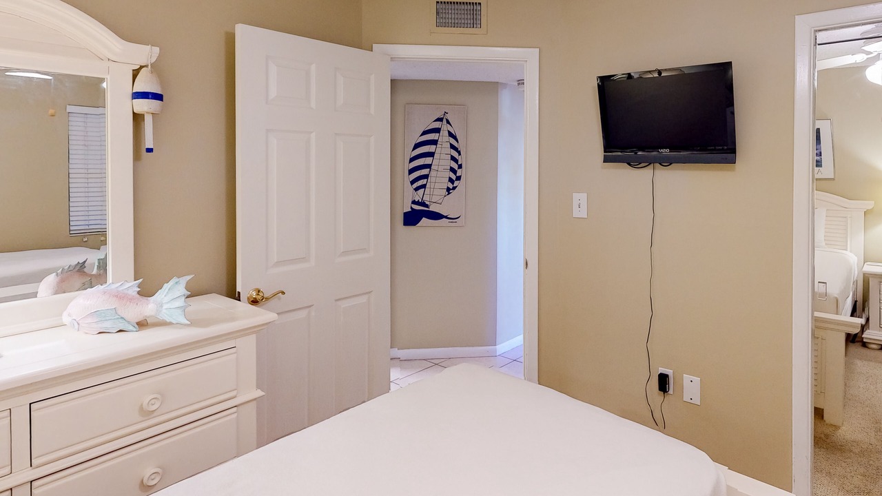 Photo of Bedroom in Holiday Isle