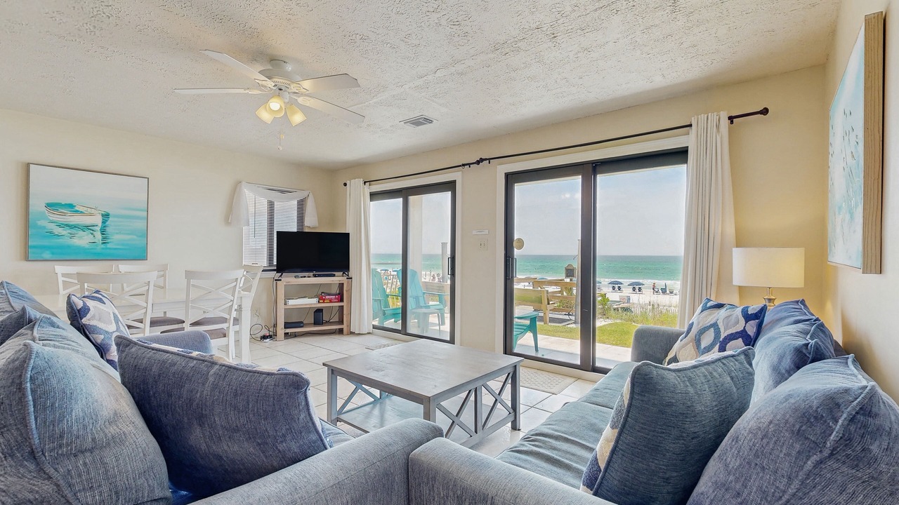 Photo of Livingroom in Crystal Beach