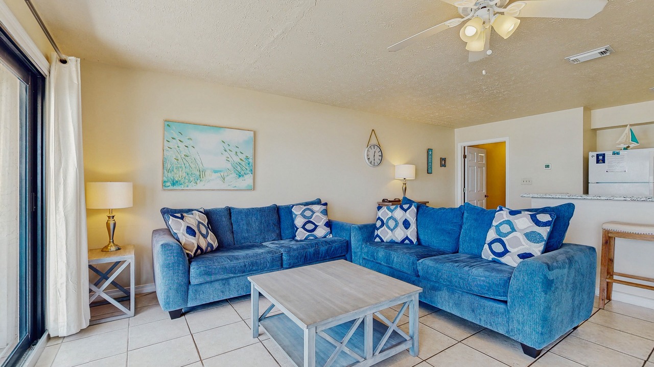 Photo of Livingroom in Crystal Beach