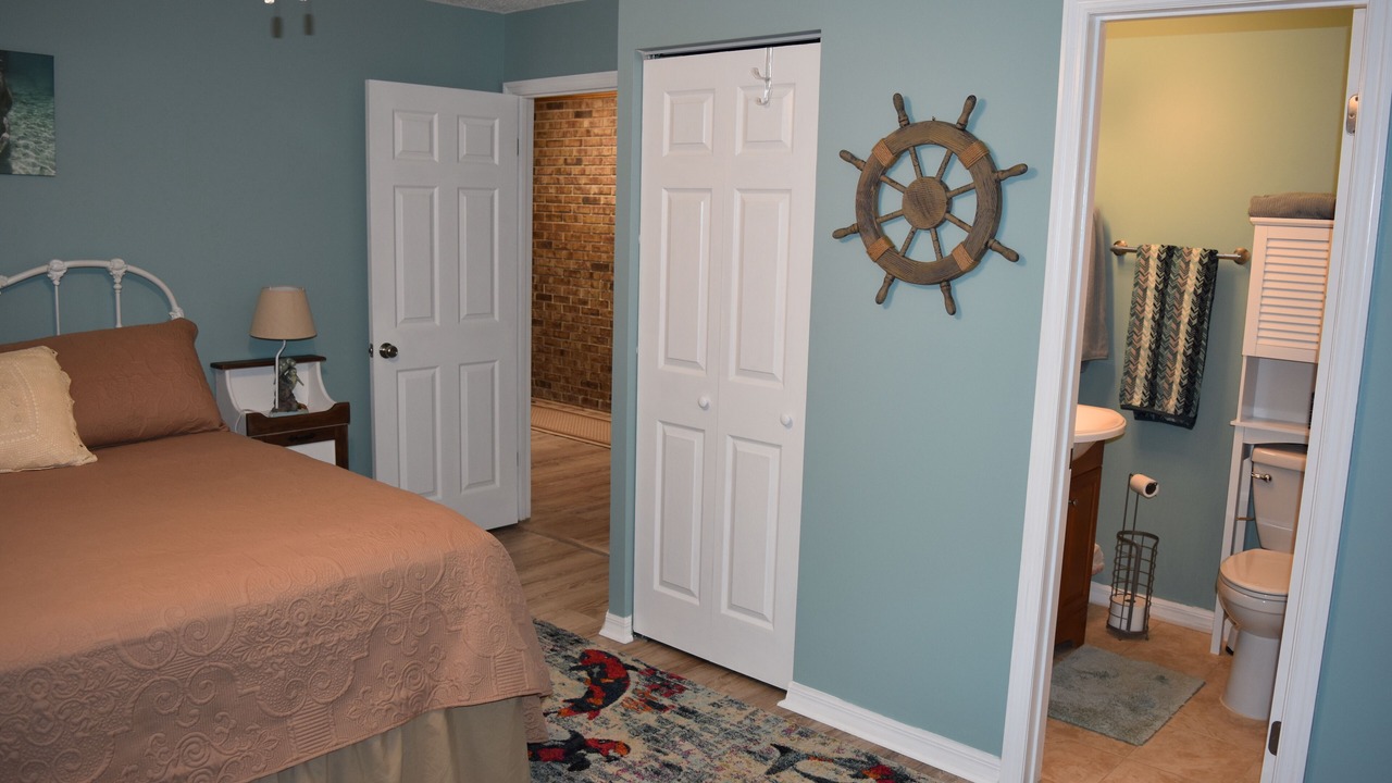 Photo of Bedroom in Dunnellon