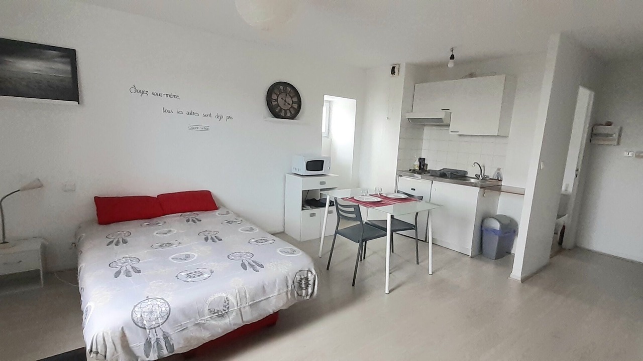 Photo of Bedroom in Saint-Brieuc