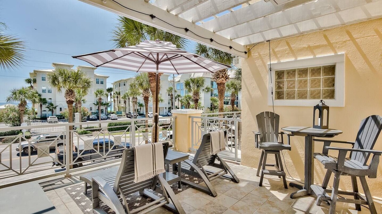Photo of Outdoor in Gulf Place
